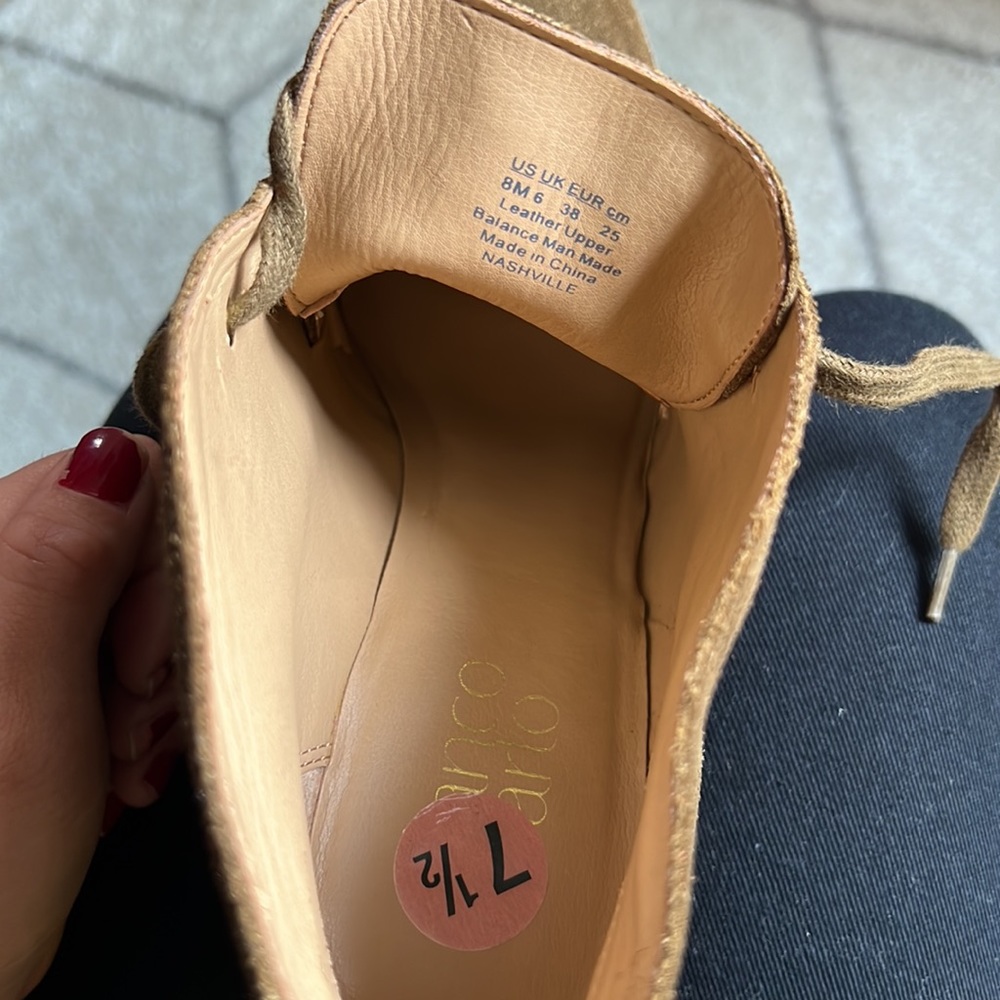Cute booties 🤎💛 - Picture 15 of 16